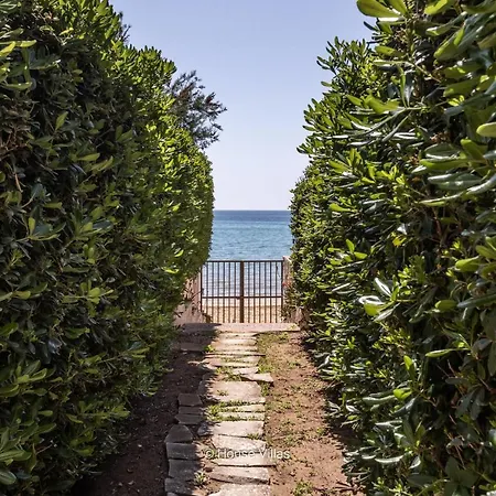 Villa House&villas - Baia Delle Sirene