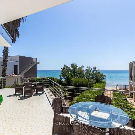 Villa House&villas - Baia Delle Sirene *